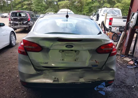 2016 Ford Focus S из США, поврежденный, VIN 1FADP3E27GL207573